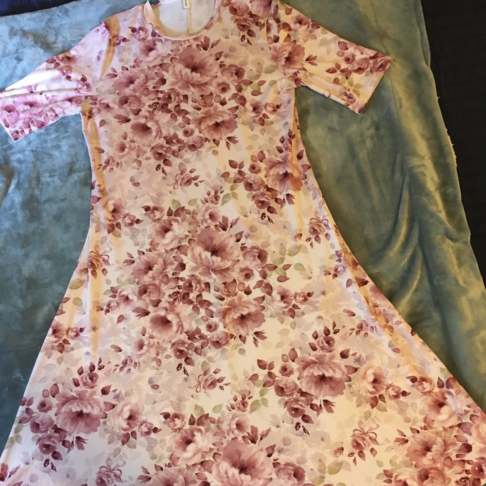 Vintage rose midi dress